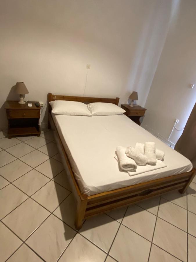 Amnia Apartment Agios Romanos Bagian luar foto
