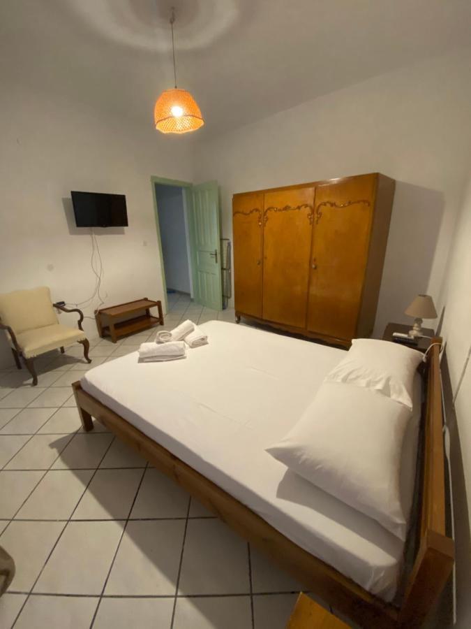Amnia Apartment Agios Romanos Bagian luar foto