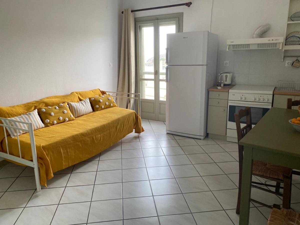 Amnia Apartment Agios Romanos Bagian luar foto