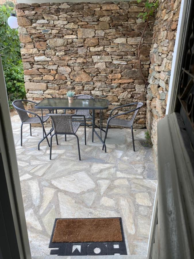 Amnia Apartment Agios Romanos Bagian luar foto